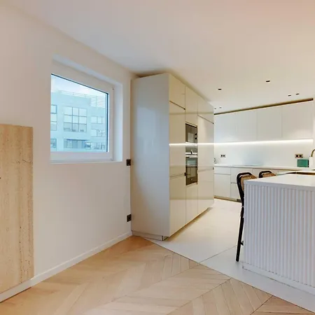 Luxury In Le Pont * 查伦顿·勒·彭特